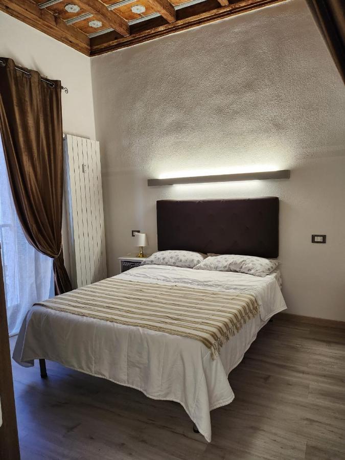 Mansarde & Suite Maison 1706 Lago Orta Borgomanero Luaran gambar