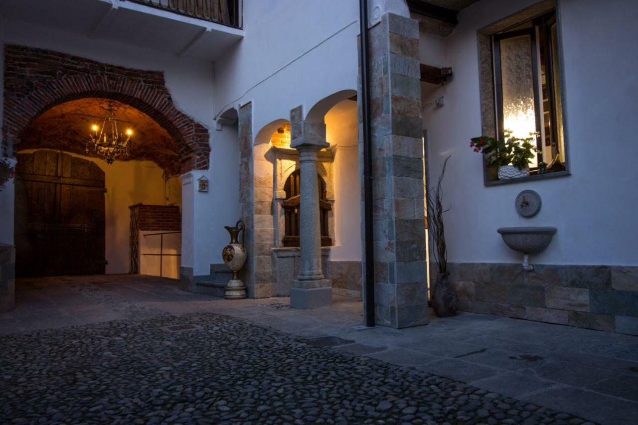 Mansarde & Suite Maison 1706 Lago Orta Borgomanero Luaran gambar