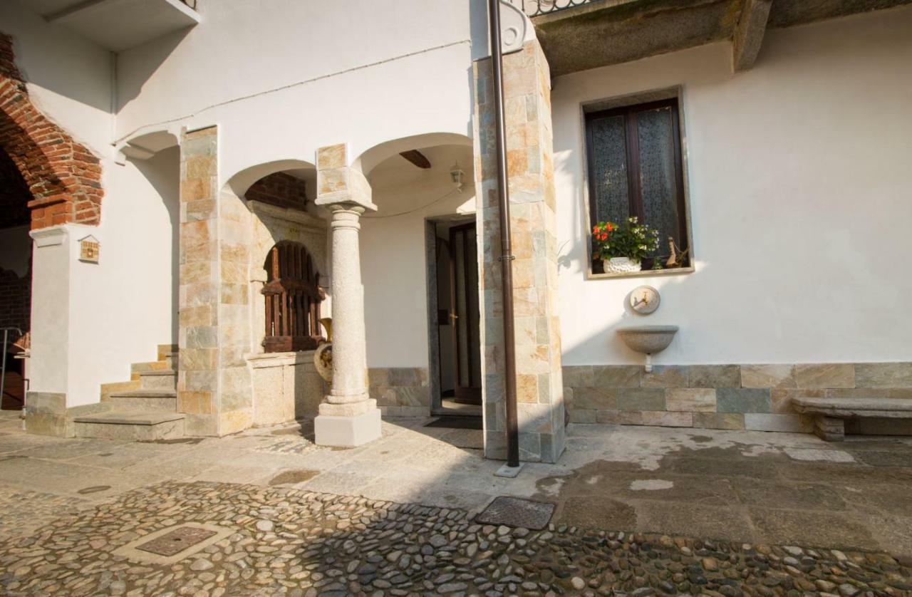 Mansarde & Suite Maison 1706 Lago Orta Borgomanero Luaran gambar