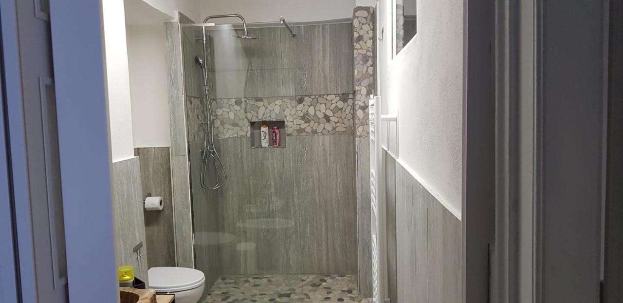Mansarde & Suite Maison 1706 Lago Orta Borgomanero Luaran gambar