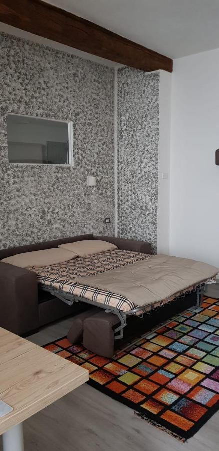 Mansarde & Suite Maison 1706 Lago Orta Borgomanero Luaran gambar