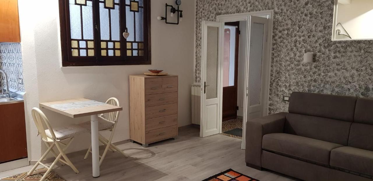 Mansarde & Suite Maison 1706 Lago Orta Borgomanero Luaran gambar