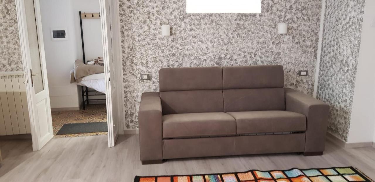 Mansarde & Suite Maison 1706 Lago Orta Borgomanero Luaran gambar